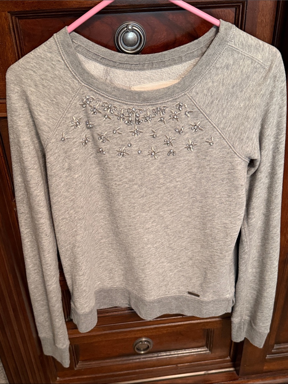 Abercrombie & Fitch Light Gray Embellished Crewneck Sweatshirt